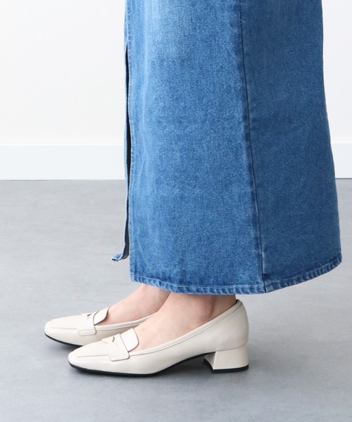 inter-chaussures(インターショシュール)の「【INTER-CHAUSSURES】スクエアトウヒールアップローファー(I41627)(ローファー・レディース・ブラック/ライトベージュ・37/36/35/38/39)」の6枚目の写真