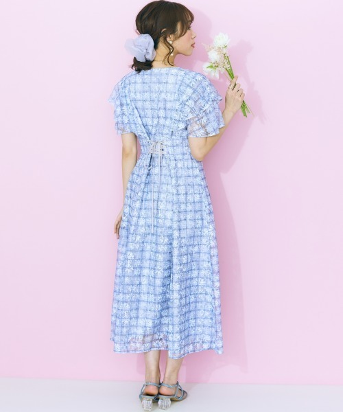 marun（マルン）の「＜大きいサイズ＞ チェック×花柄レースデザインワンピース marun（ワンピース・レディース・ラベンダー/ブルーグリーン/ミント・LL/3L/4L/5L/L）」の10枚目の写真