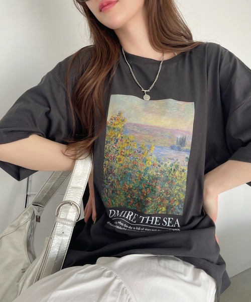 Ada.（エイダ）の「絵画プリント ビッグTシャツ（Tシャツ/カットソー・レディース・ブラック/オフホワイト/ブルー・FREE）」の6枚目の写真