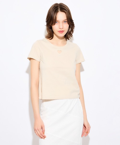 DEICY(デイシー)の「ハートカットアウトTシャツ(Tシャツ/カットソー・レディース・ピンク/ベージュ/オフホワイト・FREE)」の15枚目の写真
