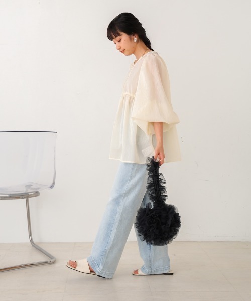 フリルデザイン ホワイトボディバッグ R&D.M.Co- FRILL BODY BAG フリルボディバッグ - メルカリ