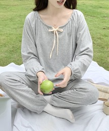 MILAE（ミレ）の「2点セットルームウェア リボン付きトップス＆パンツ（ルームウェア/パジャマ）」