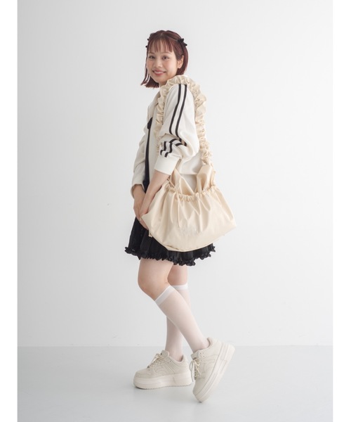 jumelle（ジュメロ）の「moon gather bodybag（ショルダーバッグ・レディース・ベージュ・FREE）」の2枚目の写真