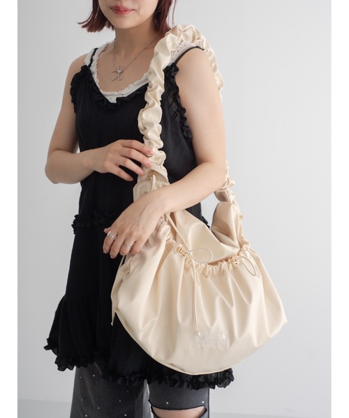 jumelle（ジュメロ）の「moon gather bodybag（ショルダーバッグ・レディース・ベージュ・FREE）」の5枚目の写真