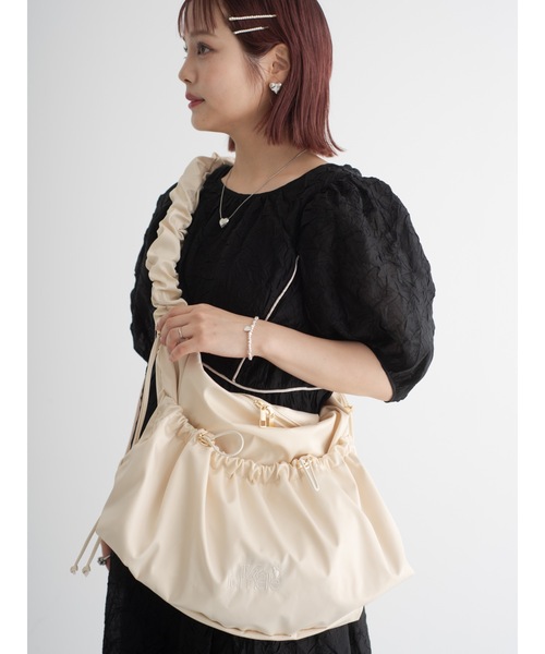 jumelle（ジュメロ）の「moon gather bodybag（ショルダーバッグ・レディース・ベージュ・FREE）」の13枚目の写真