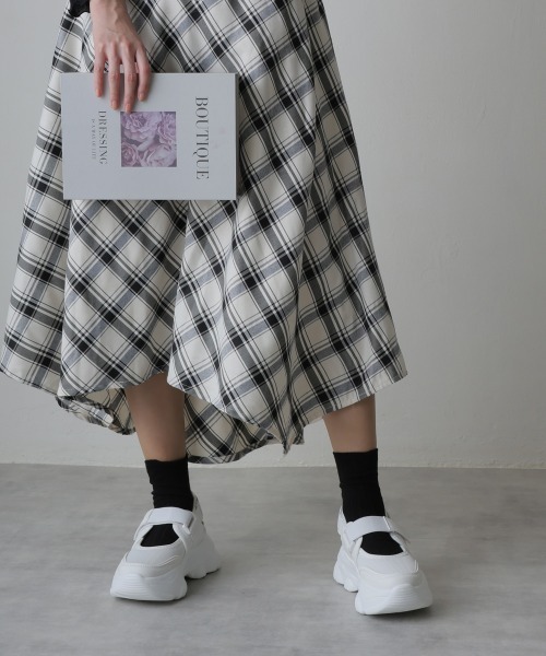 DEMETER(デメテル)の「軽量 厚底 ボリュームソール ベルクロストラップ スニーカーサンダル(サンダル・レディース・ブラック系その他/ブラック/ホワイト・S/M/L/LL)」の16枚目の写真