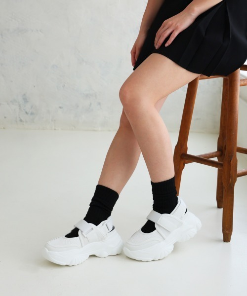 DEMETER(デメテル)の「軽量 厚底 ボリュームソール ベルクロストラップ スニーカーサンダル(サンダル・レディース・ブラック系その他/ブラック/ホワイト・S/M/L/LL)」の21枚目の写真