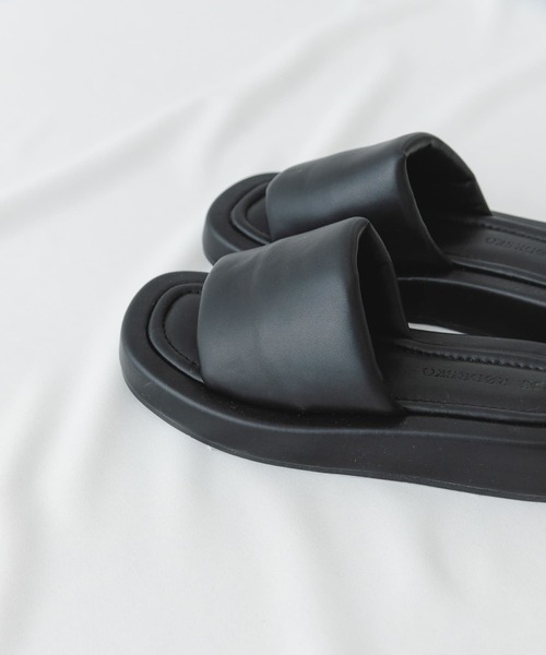 RODE SKO（ロデスコ）の「プラットフォームパフサンダル（サンダル・レディース・アイボリー/ブラック・38/37）」の16枚目の写真