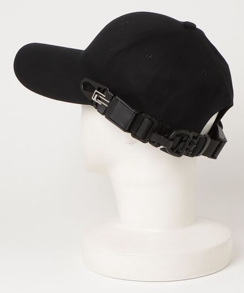 Chikashitsu +（チカシツプラス）の「ストリートファッション Chikashitsu + チカシツプラス side belt design cap サイドベルト デザインキャップ ボールキャップ 帽子 テック系ファッション 韓国ファッション 韓国ストリート（キャップ・メンズ・ブラック・ONE SIZE）」の3枚目の写真