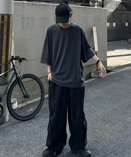 Chikashitsu +（チカシツプラス）の「ストリートファッション Chikashitsu + チカシツプラス side belt design cap サイドベルト デザインキャップ ボールキャップ 帽子 テック系ファッション 韓国ファッション 韓国ストリート（キャップ・メンズ・ブラック・ONE SIZE）」の9枚目の写真