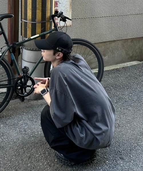 Chikashitsu +（チカシツプラス）の「ストリートファッション Chikashitsu + チカシツプラス side belt design cap サイドベルト デザインキャップ ボールキャップ 帽子 テック系ファッション 韓国ファッション 韓国ストリート（キャップ・メンズ・ブラック・ONE SIZE）」の8枚目の写真