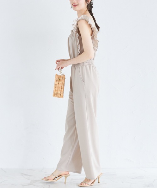 tocco closet(トッコ クローゼット)の「フリル付きウエストシャーリングカットオールインワン(つなぎ/オールインワン・レディース・グレイッシュベージュ/ブラック・M)」の21枚目の写真