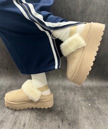 Shoes in Closet（シューズインクローゼット）の「軽量厚底 かかとバンド付 ボア ムートンサンダル 6824（スリッポン）」