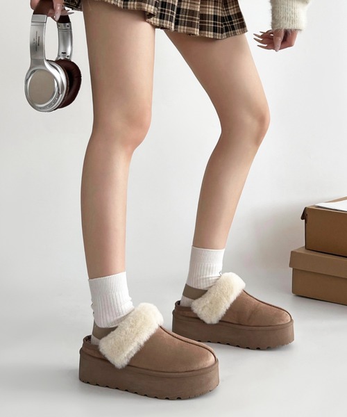 セール】【新色追加】軽量厚底 かかとバンド付 ボア ムートンサンダル