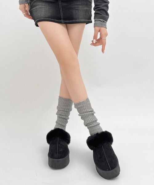 Shoes in Closet（シューズインクローゼット）の「【新色追加】軽量厚底 かかとバンド付 ボア ムートンサンダル 6824（スリッポン・レディース・ブラック/ブラウン系その他/ライトベージュ/キャメル・LL/S/M/L）」の17枚目の写真