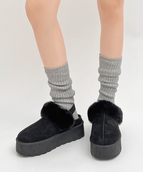 Shoes in Closet（シューズインクローゼット）の「【新色追加】軽量厚底 かかとバンド付 ボア ムートンサンダル 6824（スリッポン・レディース・ブラック/ブラウン系その他/ライトベージュ/キャメル・LL/S/M/L）」の15枚目の写真