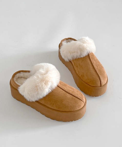 Shoes in Closet（シューズインクローゼット）の「【新色追加】軽量厚底 かかとバンド付 ボア ムートンサンダル 6824（スリッポン・レディース・ブラック/ブラウン系その他/ライトベージュ/キャメル・LL/S/M/L）」の9枚目の写真