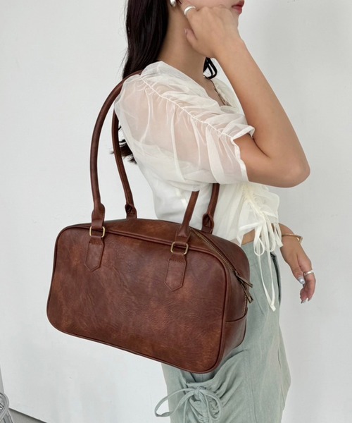 one after another NICE CLAUP（ワンアフターアナザーナイスクラップ）の「ハートミラー付きボストンバッグ（ボストンバッグ・レディース・シルバー/ピンク/ブラウン/ブラック・FREE）」の10枚目の写真