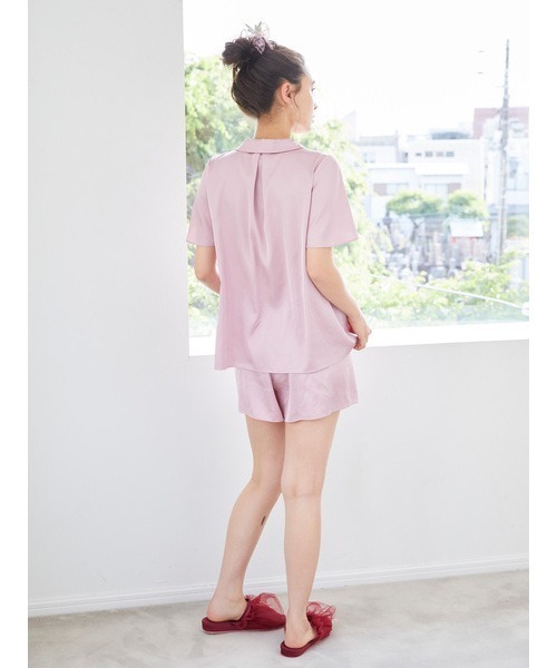 gelato pique サテンストロベリー刺繍シャツ パンツ セット gelato pique（ジェラートピケ）の「サテンストロベリー刺繍
