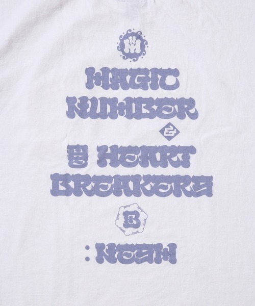 MAGIC NUMBER（マジック ナンバー）の「【MAGIC NUMBER】MAGIC NUMBER×BEDWIN & THE HEARTBREAKERS NESM ORIENTAL BUBBLE FONT S/S T-SHIRT（Tシャツ/カットソー・メンズ・ホワイト/パープル・MEDIUM/LARGE/X-LARGE）」の9枚目の写真