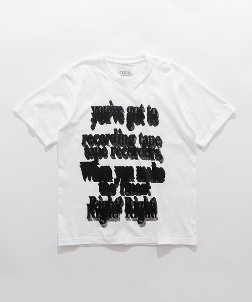 EDIFICE（エディフィス）の「TEXTILE PAINT (テキスタイルペイント)  クルーネック Tシャツ（Tシャツ/カットソー・メンズ・ホワイト×ホワイト/ブラック×ブラック/ホワイト系その他/ブラック系その他/ブラックミックス/ブラック/ホワイト/ライトホワイト・LARGE/X-LARGE/MEDIUM）」の4枚目の写真