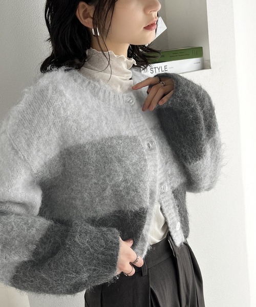 mily bilet(ミウィビレット)の「【mily bilet】ふわふわシーズンムード漂う。モンスターシャギーボリュームスリーブ前後2WAYニットカーディガン(カーディガン/ボレロ・レディース・ベージュ/パープル/グリーン/グレー・LARGE/MEDIUM/SMALL/X-LARGE)」の7枚目の写真