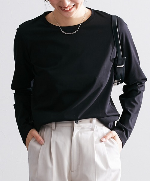 slattgir（スラットジール）の「高身長　綿混ＯＮにもOFFにも使えるキレイ見え長袖Ｔシャツ　（トールサイズ）（Tシャツ/カットソー・レディース・ネイビー/オフホワイト/ブラック・LL/L/M）」の3枚目の写真