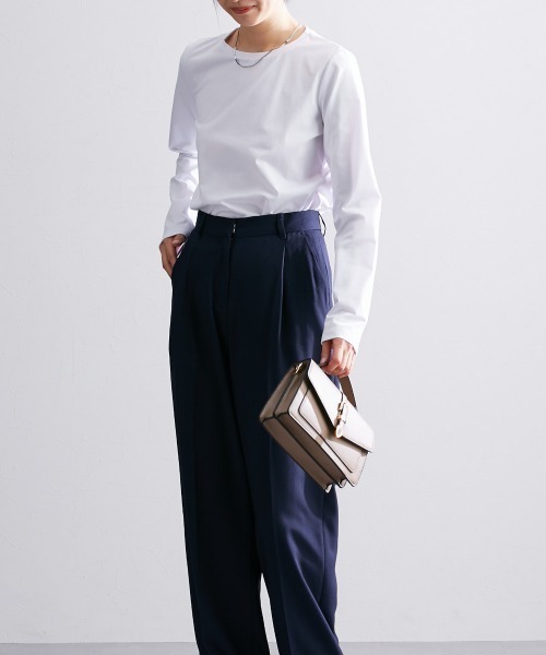 slattgir（スラットジール）の「高身長　綿混ＯＮにもOFFにも使えるキレイ見え長袖Ｔシャツ　（トールサイズ）（Tシャツ/カットソー・レディース・ネイビー/オフホワイト/ブラック・LL/L/M）」の17枚目の写真