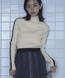 配色ラインラグランスリーブハイネックニット