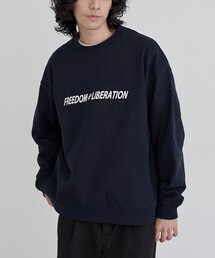 【WELLTECT】 ロゴプリントクルーネックスウェット
