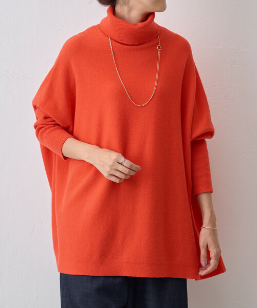 BEARDSLEY(ビアズリー)の「ビッグニットタートル(ショート)(ニット/セーター・レディース・ネイビー/オレンジ/モカ/ブラック・FREE)」の4枚目の写真