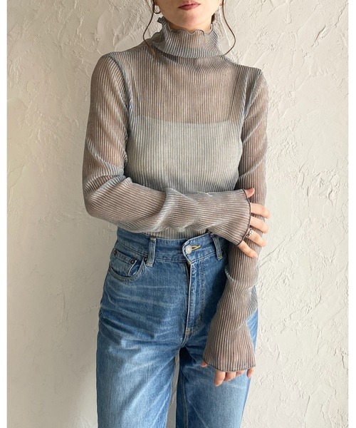 She's Closet(シーズクローゼット)の「ハイネック長袖グリッターラメシースルー/シアーロングTシャツカットソートップス(Tシャツ/カットソー・レディース・ブラック/ライトベージュ/ブラック×シルバー/オフホワイト/グレー・FREE)」の21枚目の写真