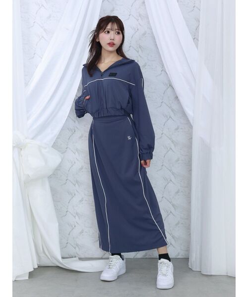 EATME（イートミー）の「トラックラインスカート（セットアップ可能）（スカート・レディース・オフホワイト/ブラック/ネイビー・FREE）」の5枚目の写真