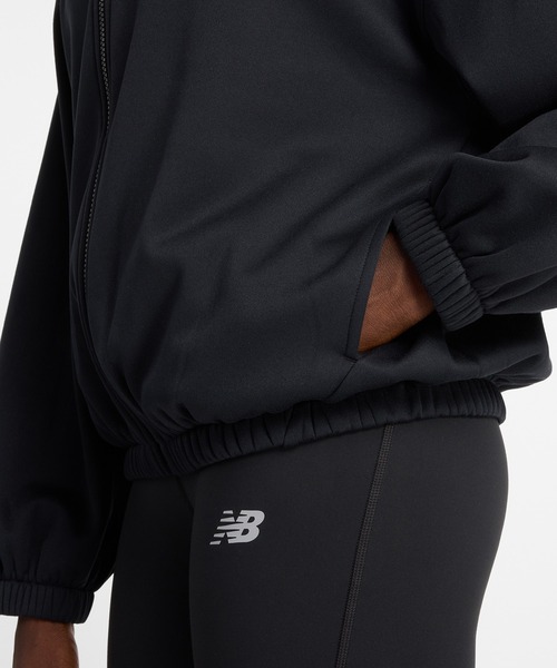 NEW BALANCE(ニューバランス)の「Seasonal ポリフリースフルジップジャケット(ナイロンジャケット・レディース・アイボリー/ブラック・SMALL/MEDIUM/LARGE/X-LARGE)」の9枚目の写真