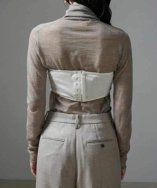 SALON adam et rope'（サロン アダム エ ロペ）の「アセテートサテンベアトップ（チューブトップ・レディース・ブラック/オフホワイト・M/S）」の10枚目の写真