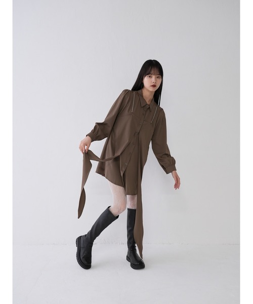 Uenui（ウニュイ）の「キャミソール レイヤード デザイン シャツワンピース（ワンピース・レディース・ブルー/ブラウン/ブラック・FREE）」の9枚目の写真