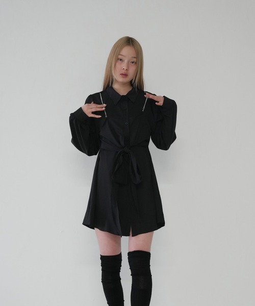 Uenui（ウニュイ）の「キャミソール レイヤード デザイン シャツワンピース（ワンピース・レディース・ブルー/ブラウン/ブラック・FREE）」の18枚目の写真