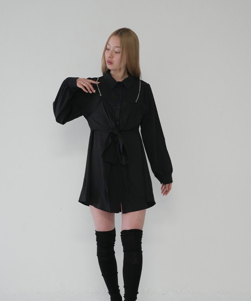 Uenui（ウニュイ）の「キャミソール レイヤード デザイン シャツワンピース（ワンピース・レディース・ブルー/ブラウン/ブラック・FREE）」の19枚目の写真