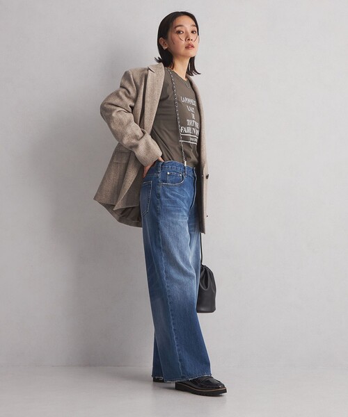 green label relaxing(グリーンレーベルリラクシング)の「<at ease>タイポグラフィック ロングスリーブ カットソー(Tシャツ/カットソー・レディース・ベージュ/ブラウン/ホワイト・FREE)」の5枚目の写真