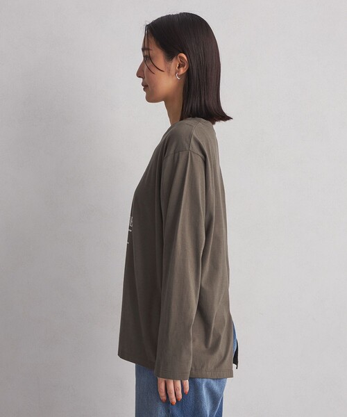 green label relaxing(グリーンレーベルリラクシング)の「<at ease>タイポグラフィック ロングスリーブ カットソー(Tシャツ/カットソー・レディース・ベージュ/ブラウン/ホワイト・FREE)」の19枚目の写真