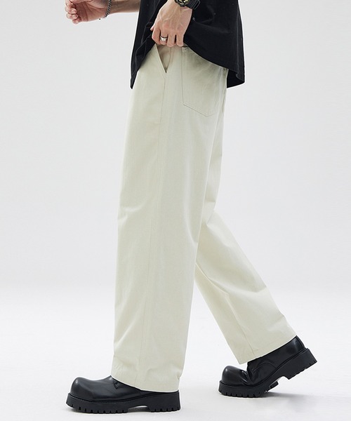TOBEE（トゥビー）の「【Tobee】ヘビーツイルワイドストレートダブルインタックグルカチノパンツ（チノパンツ・メンズ・ブラック/ホワイト/グリーン/ブラウン・SMALL/MEDIUM/LARGE）」の14枚目の写真