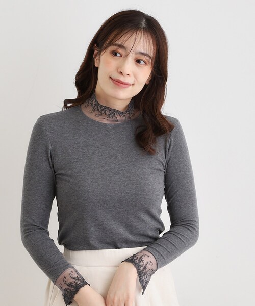 LAURA ASHLEY(ローラアシュレイ)の「【チュール付き】フライスカットソー(Tシャツ/カットソー・レディース・オフホワイト/ブラック/ボルドー/ピンク系/ライトグレー系9/ネイビー・40/38)」の4枚目の写真