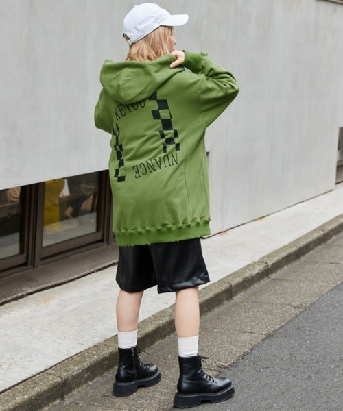 byYOUANCE（バイユアンス）の「ダメージグラフィックパーカー（パーカー・レディース・グリーン/オートミール・FREE）」の8枚目の写真