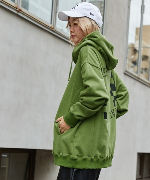 byYOUANCE（バイユアンス）の「ダメージグラフィックパーカー（パーカー・レディース・グリーン/オートミール・FREE）」の11枚目の写真