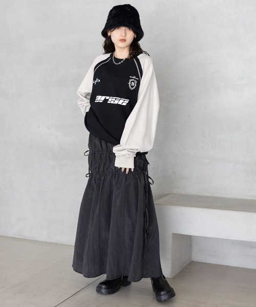 RAGEBLUE（レイジブルー）の「配色ラグラン/ゲームシャツスウェット（スウェット・レディース・ブラック×ホワイト/グレー系・FREE）」の3枚目の写真