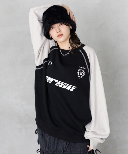 RAGEBLUE（レイジブルー）の「配色ラグラン/ゲームシャツスウェット（スウェット・レディース・ブラック×ホワイト/グレー系・FREE）」の6枚目の写真