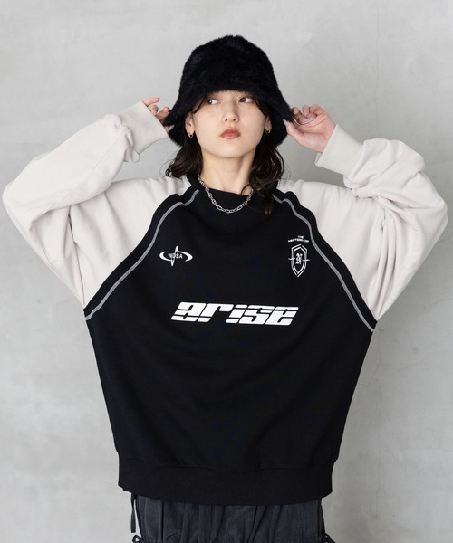 RAGEBLUE（レイジブルー）の「配色ラグラン/ゲームシャツスウェット（スウェット・レディース・ブラック×ホワイト/グレー系・FREE）」の9枚目の写真