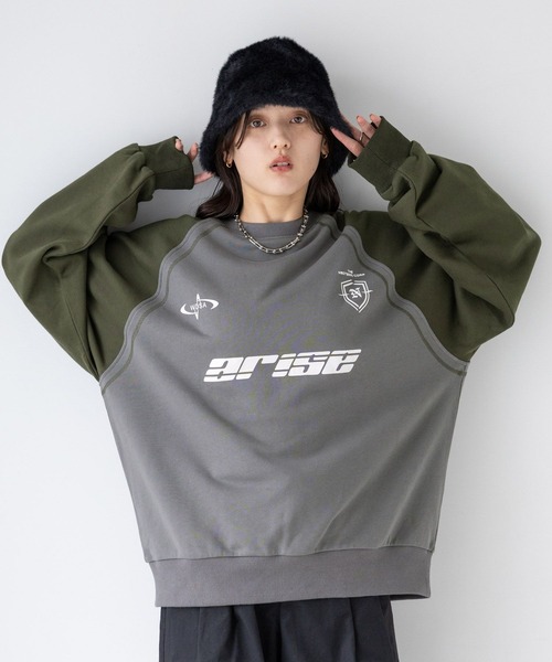 RAGEBLUE（レイジブルー）の「配色ラグラン/ゲームシャツスウェット（スウェット・レディース・ブラック×ホワイト/グレー系・FREE）」の12枚目の写真