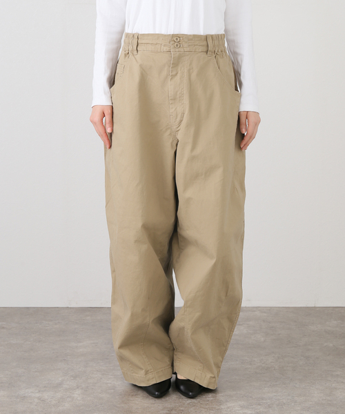 ANGLAN(アングラン)の「ANGLAN / アングラン Pit Pocket Dart Chino Balloon Pan(チノパンツ・レディース・ブルー/ベージュ・FREE)」の2枚目の写真