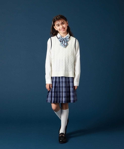 a.v.v（アーヴェヴェ）の「[140-160]【卒服】チェックプリーツスカート（スカート・キッズ・ベージュ/ネイビー・140/150/160）」の7枚目の写真